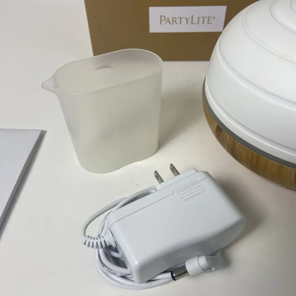PartyLite Ultrasonic Electric Essential Oil Diffuser Retired P93506A NIB 240V